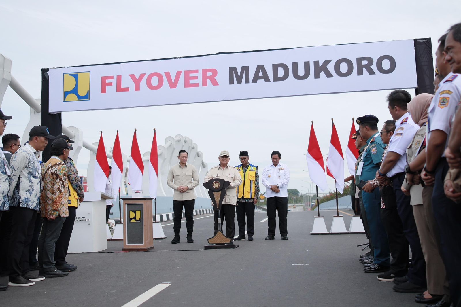 Presiden Prabowo Resmikan Flyover Madukoro Dorong Kemajuan Ekonomi Dan