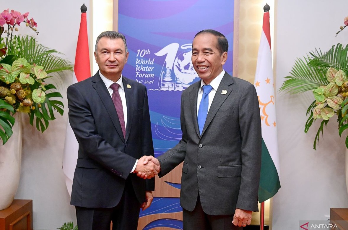 President Joko Widodo And Tajikistan Prime Minister Discuss Water