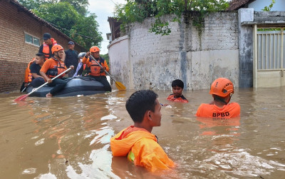 Banjir Dan Longsor Sempat Putus Akses Jalan Di Trenggalek Begini