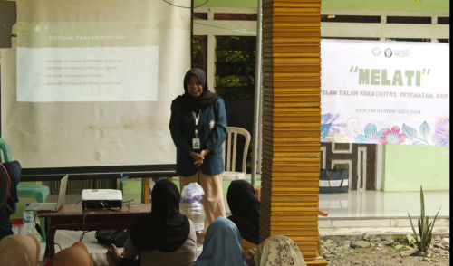 Mahasiswi KKN Tim II Undip Berikan Edukasi Bahaya Pencemaran Air Oleh