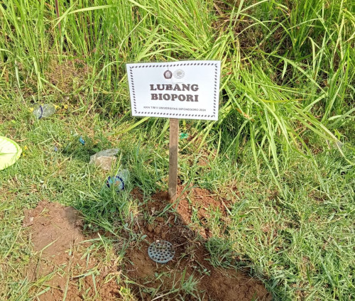 Mahasiswa Kkn Undip Inisiasi Pembuatan Biopori Untuk Daerah Resapan Air