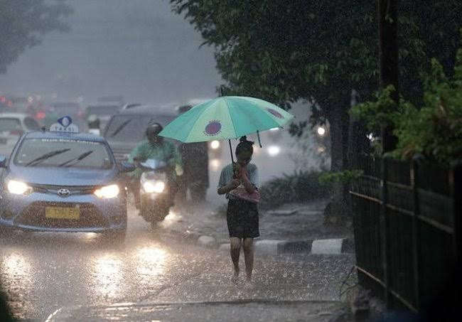 Waspada Potensi Hujan Disertai Petir Di Sebagian Wilayah Jaksel Pada