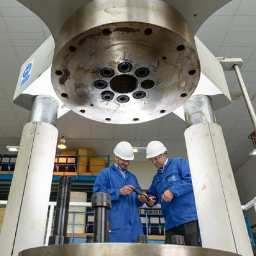 Lab Cranfield University Imitates Space for New Robot Trials