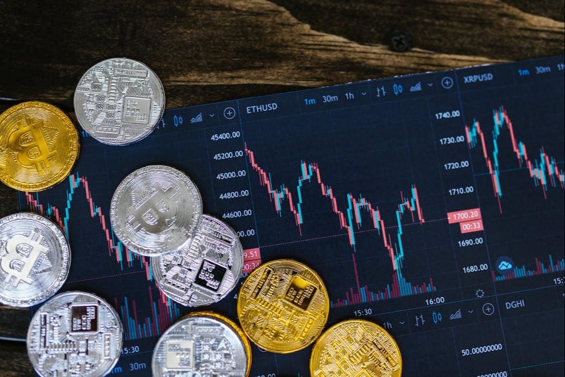 Harga Bitcoin dan Ethereum Terjun Bebas: Regulasi Baru Mengguncang Pasar Crypto Global