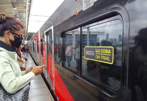 INKA Luncurkan KRL Baru, Uji Coba Sukses di Lintas Solo dan Jabodetabek ...