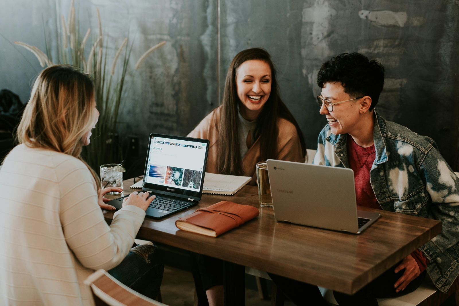 Dari Work-Life Balance ke Work-Life Harmony: Tren Baru Anak Muda