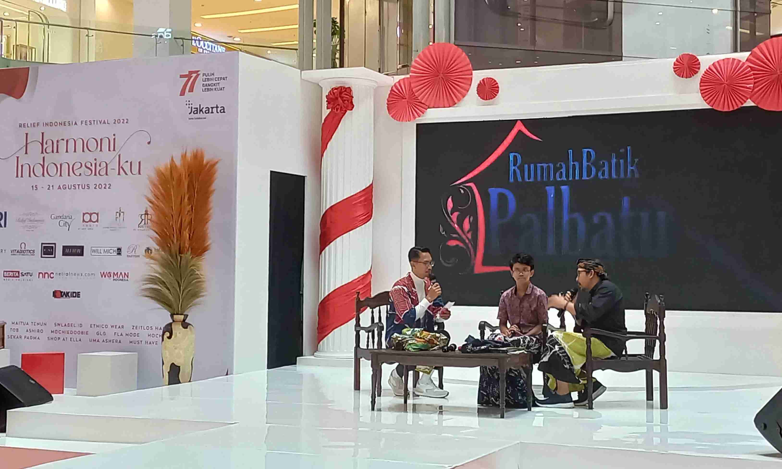 Healing Nggak Harus Liburan dan Berburu Kuliner, Coba Membatik dan Ciptakan Motif Sendiri Guys!