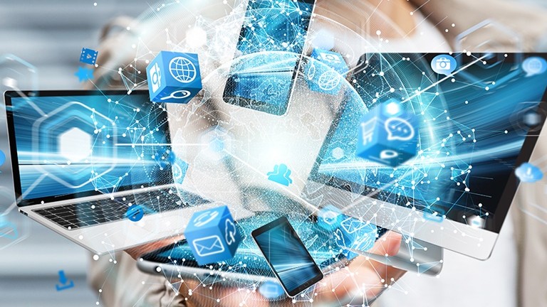 Perkembangan Teknologi Digital yang Mengubah Cara Hidup Manusia di Era Modern | NNC Netralnews
